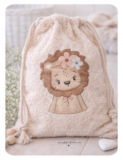 Megapack Löwenmädchen Stickdatei 10x10, 13x18, 16x26 u. 18x30 